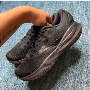 Brooks Adrenaline GTS 24 Running Shoes in Black Women's Size 8.5 Sneakers